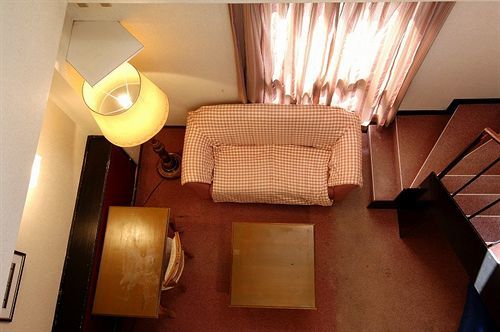 Red Sun Rooms هاكوبا المظهر الخارجي الصورة